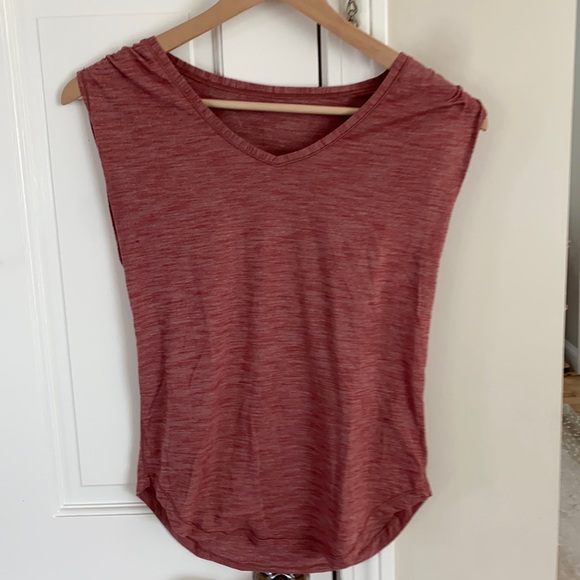 Lulu lemon tee - Picture 1 of 2